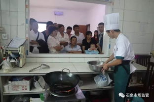 云霧山鎮舉辦食品安全與餐飲禮儀技能培訓，提升服務品質