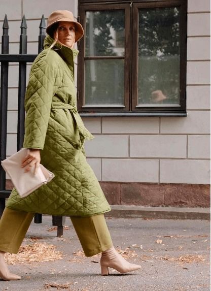 羽絨服 闊腿褲誰(shuí)穿都好看 冬季慵懶隨意的時(shí)髦感,這4組照著穿